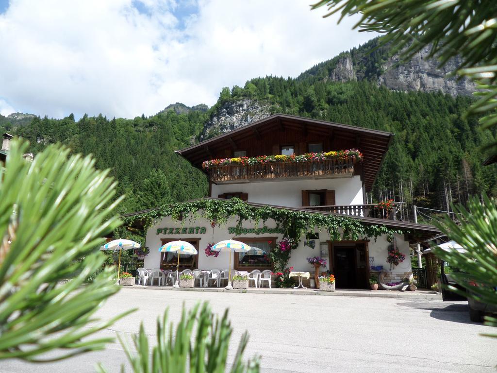 Affittacamere Pizzeria Marmolada Rocca Pietore Dış mekan fotoğraf